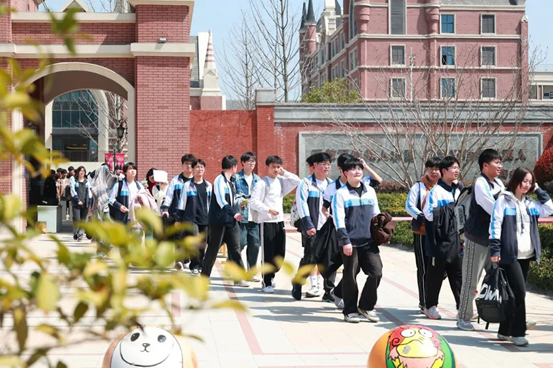 【高二級部】厲兵秣馬迎鏖戰(zhàn)，枕戈待旦再前行——高二學(xué)業(yè)水平合格性考試圓滿結(jié)束